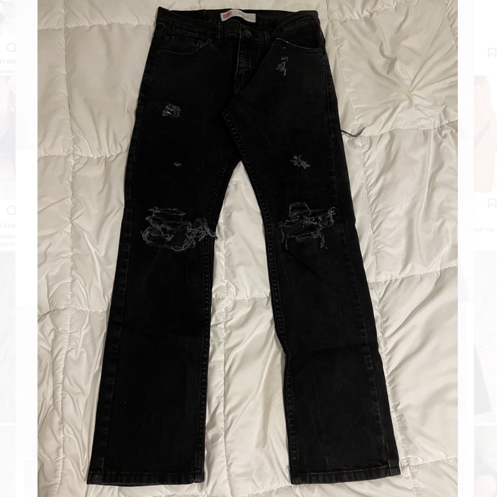 Black Distressed Jeans